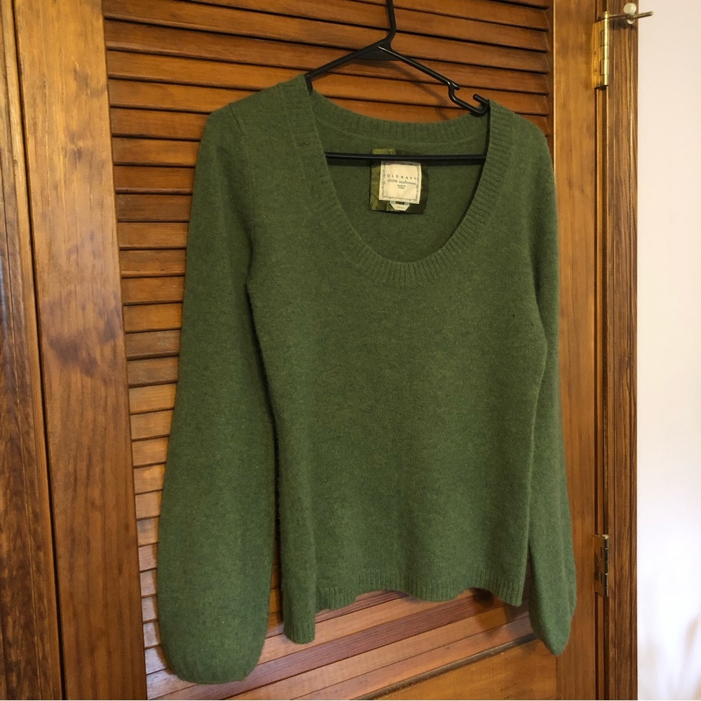 Old Navy Cashmere Scoop Neck Balloon Sleeve Sweater